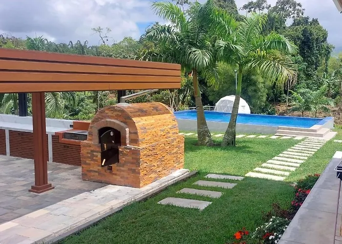 Casa De Ensueno. Pedro Vicente Maldonado.