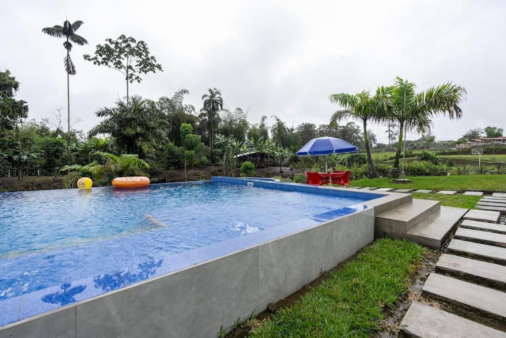 Casa De Ensueno. Pedro Vicente Maldonado. Pedro Vicente Maldonado