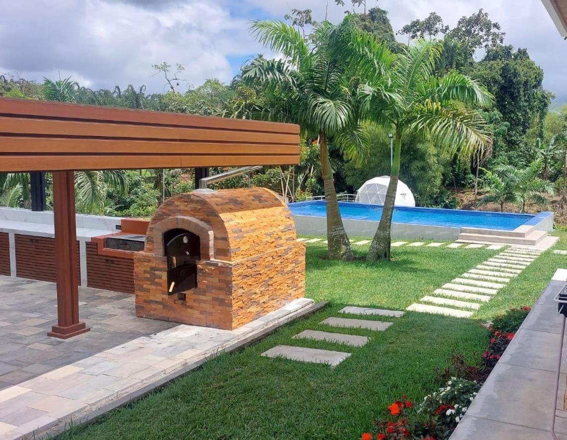 Villa Casa De Ensueno. Pedro Vicente Maldonado. Pedro Vicente Maldonado